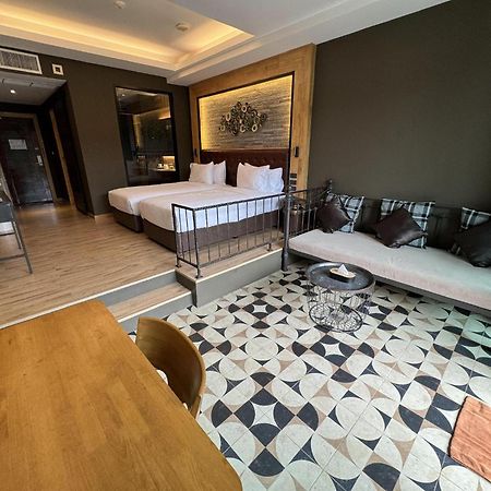 La Isla Pranburi Beach Resort Sam Roi Yot Buitenkant foto