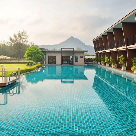 La Isla Pranburi Beach Resort Sam Roi Yot Buitenkant foto