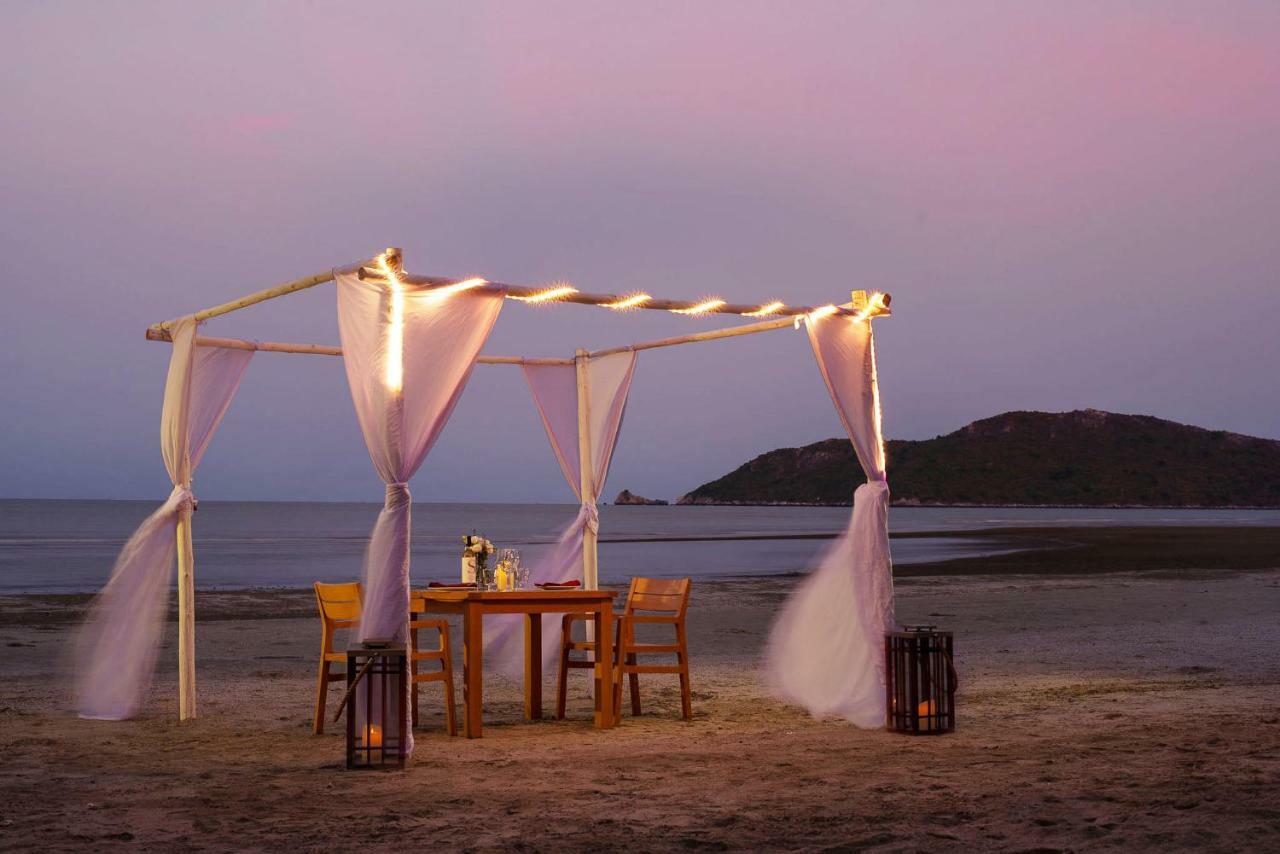 La Isla Pranburi Beach Resort Sam Roi Yot Buitenkant foto