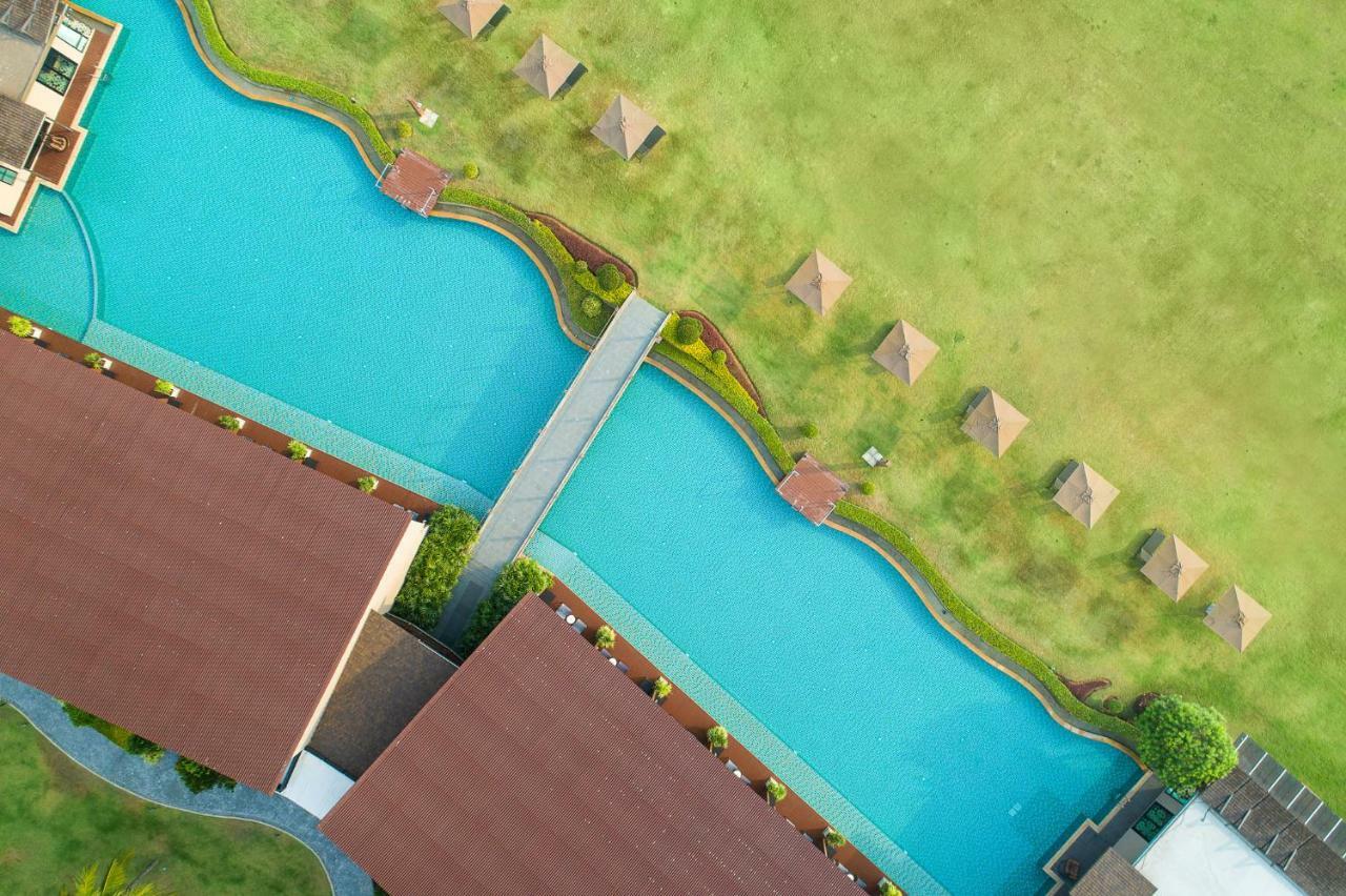 La Isla Pranburi Beach Resort Sam Roi Yot Buitenkant foto